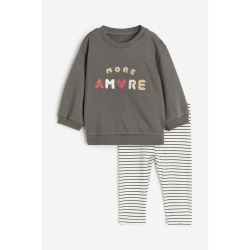 ชุดเสื้อและกางเกงสำหรับเด็ก ยี่ห้อ H&M