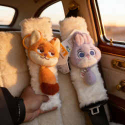 แผ่นรองไหล่เข็มขัดนิรภัยรถยนต์